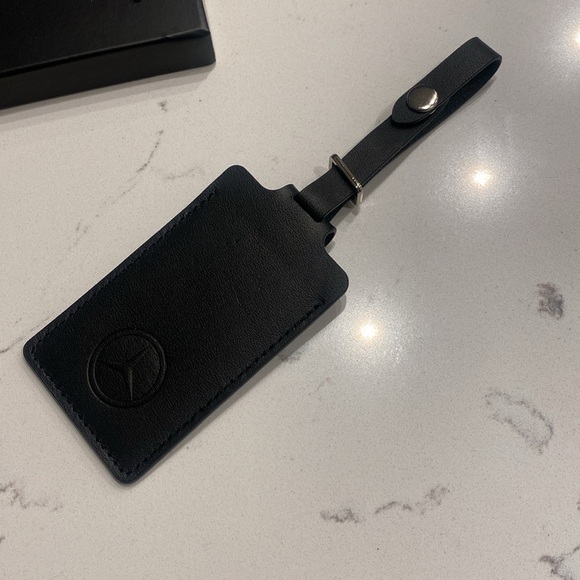 New Mercedes Benz Luggage Tag - Picture 2 of 3